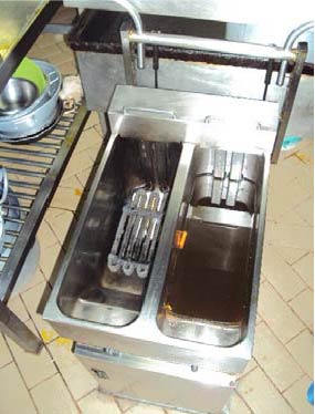 Galley deep fat fryer