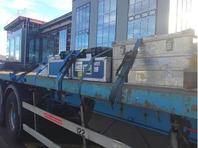 Items loaded directly onto a trailer with no pallets (making further manual handling by yard crew necessary)